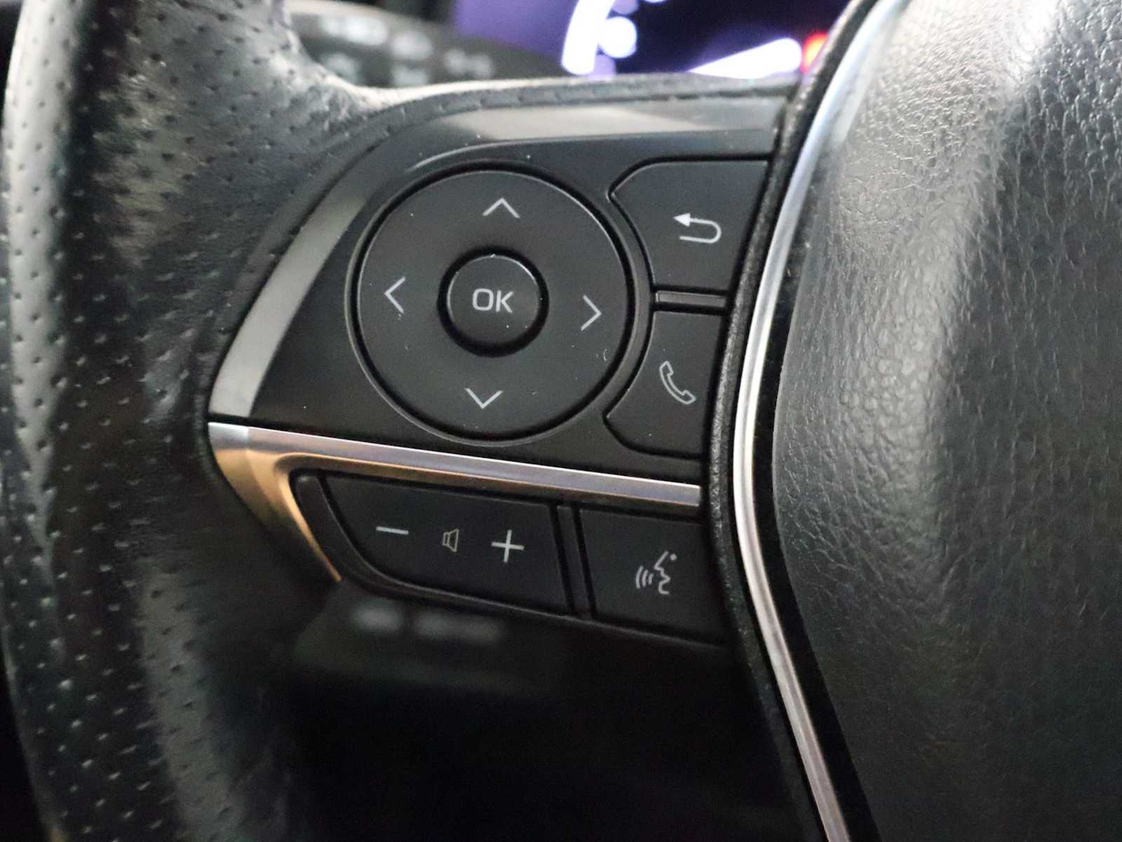 Thumbnail: 2019 Toyota Avalon - 25