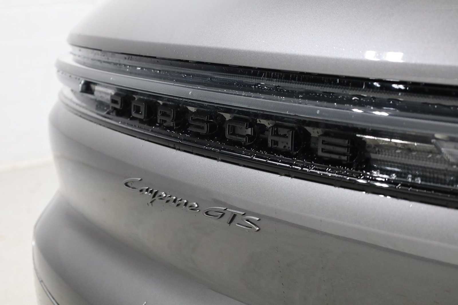 Thumbnail: 2026 Porsche Cayenne - 8