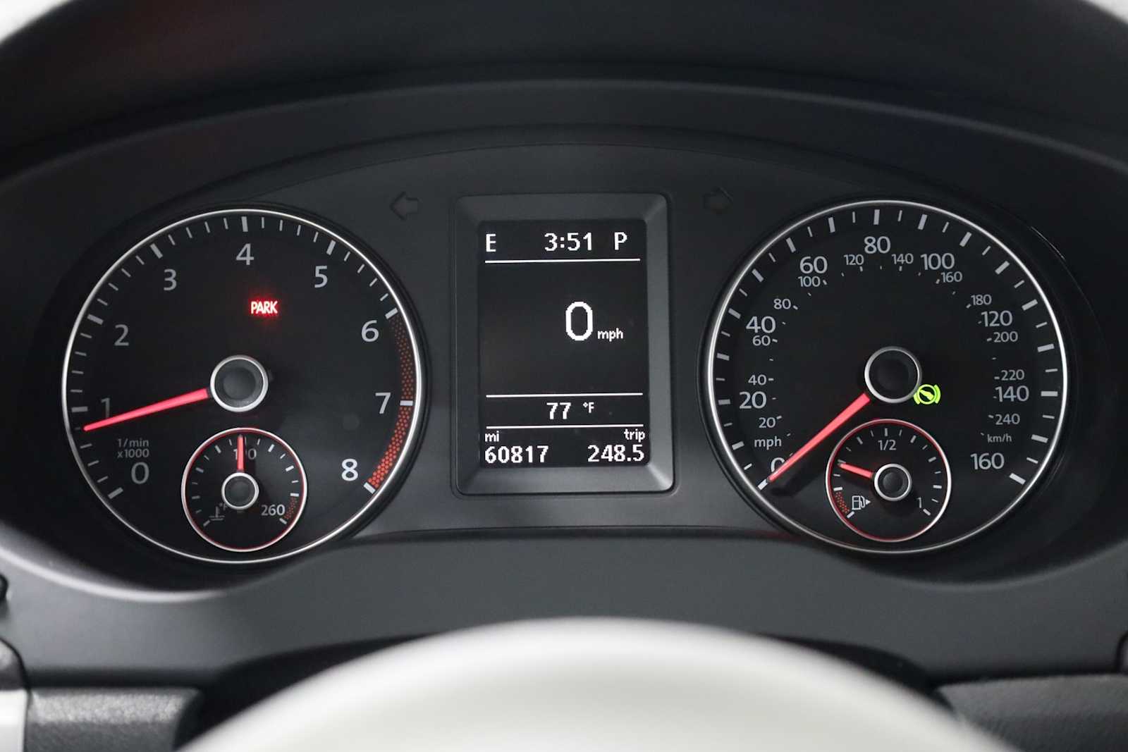 Thumbnail: 2014 Volkswagen Jetta - 21