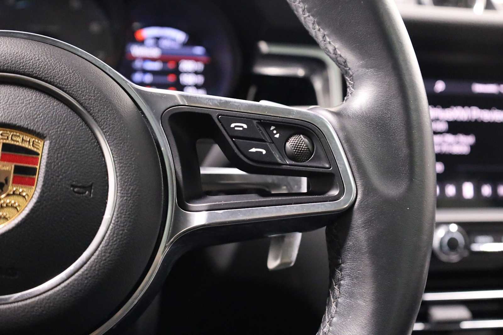 Thumbnail: 2020 Porsche Macan - 28