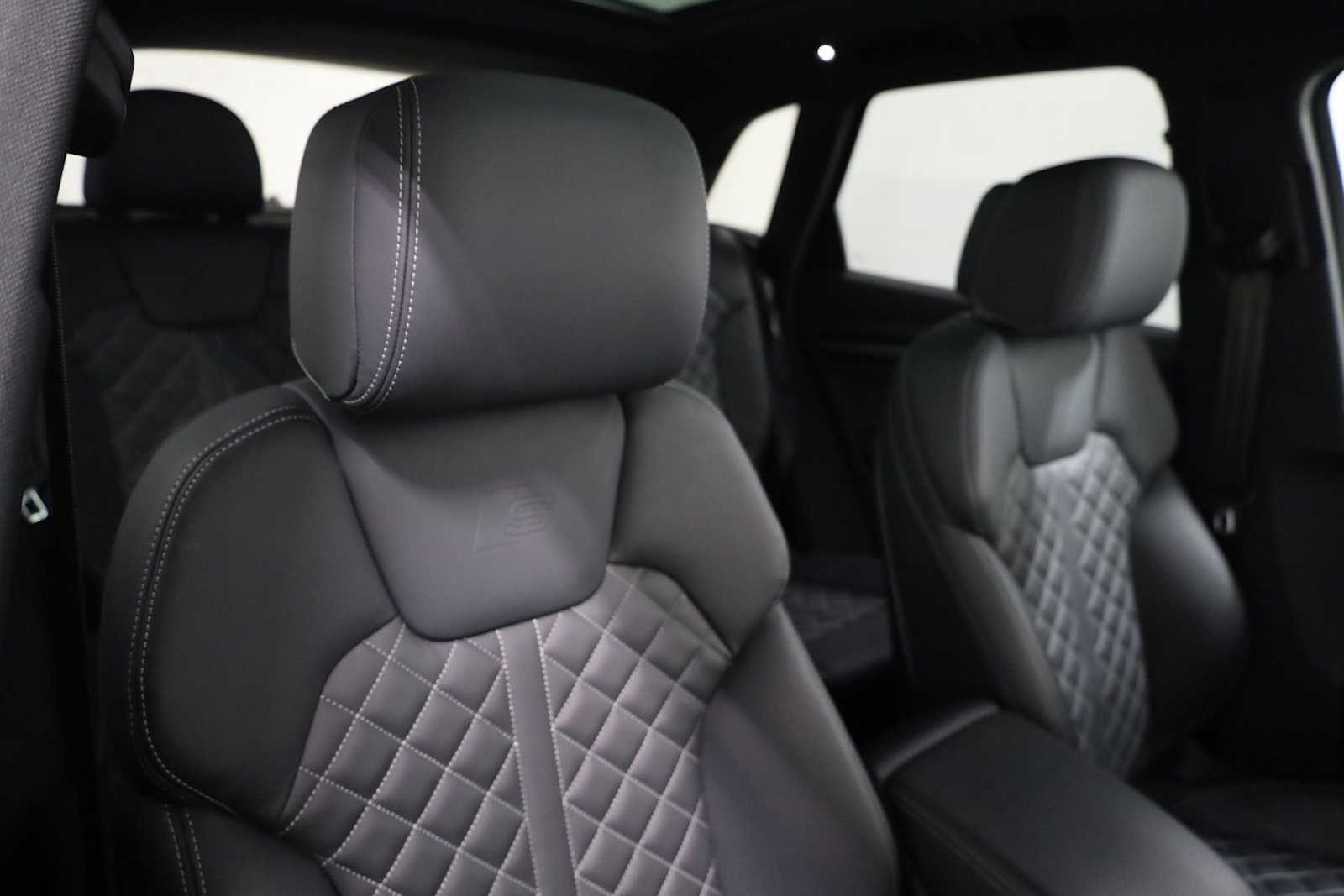 Thumbnail: 2024 Audi SQ5 - 21