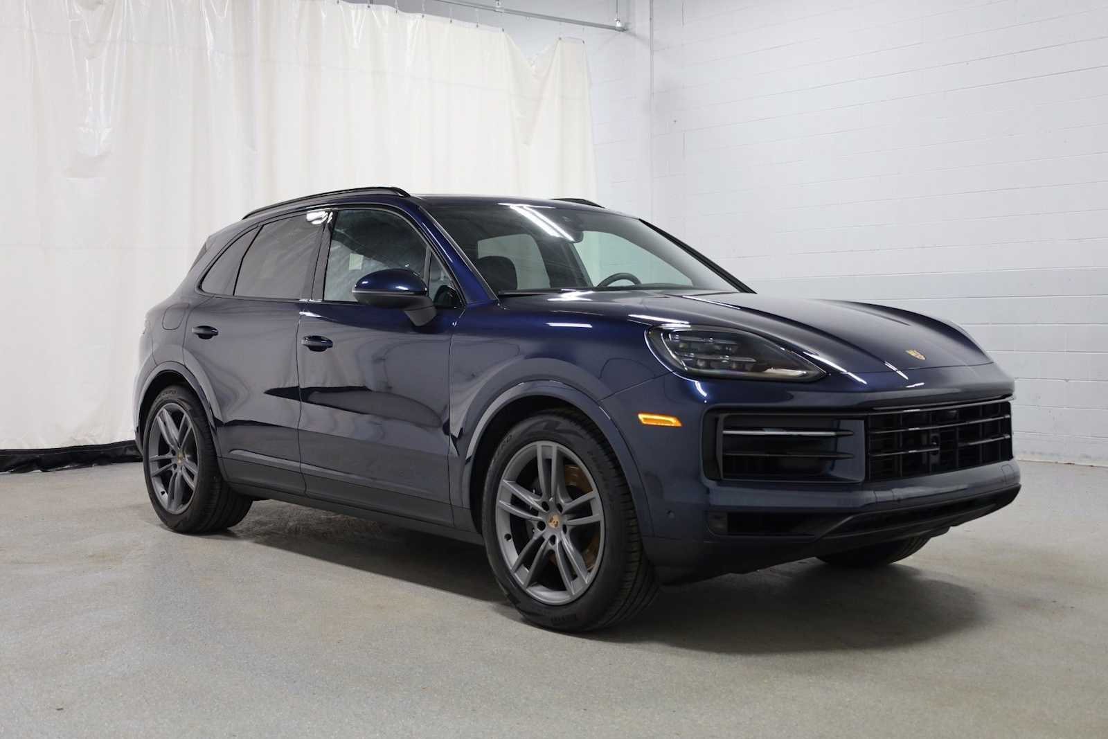 Thumbnail: 2025 Porsche Cayenne - 13