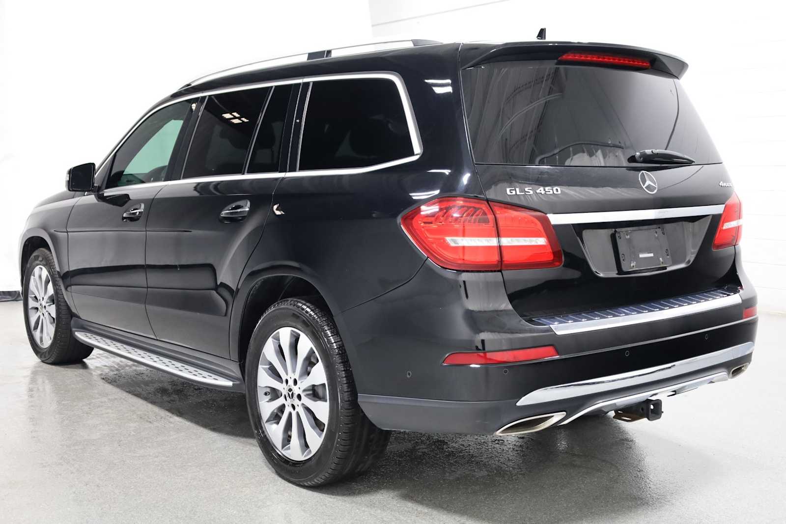 Thumbnail: 2019 Mercedes-Benz GLS - 3