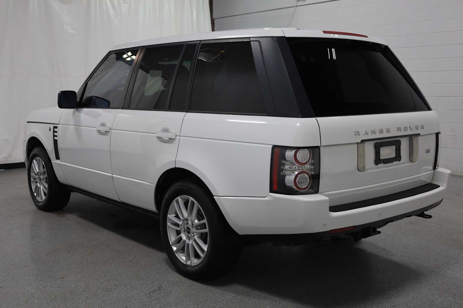 Thumbnail: 2012 Land Rover Range Rover - 3