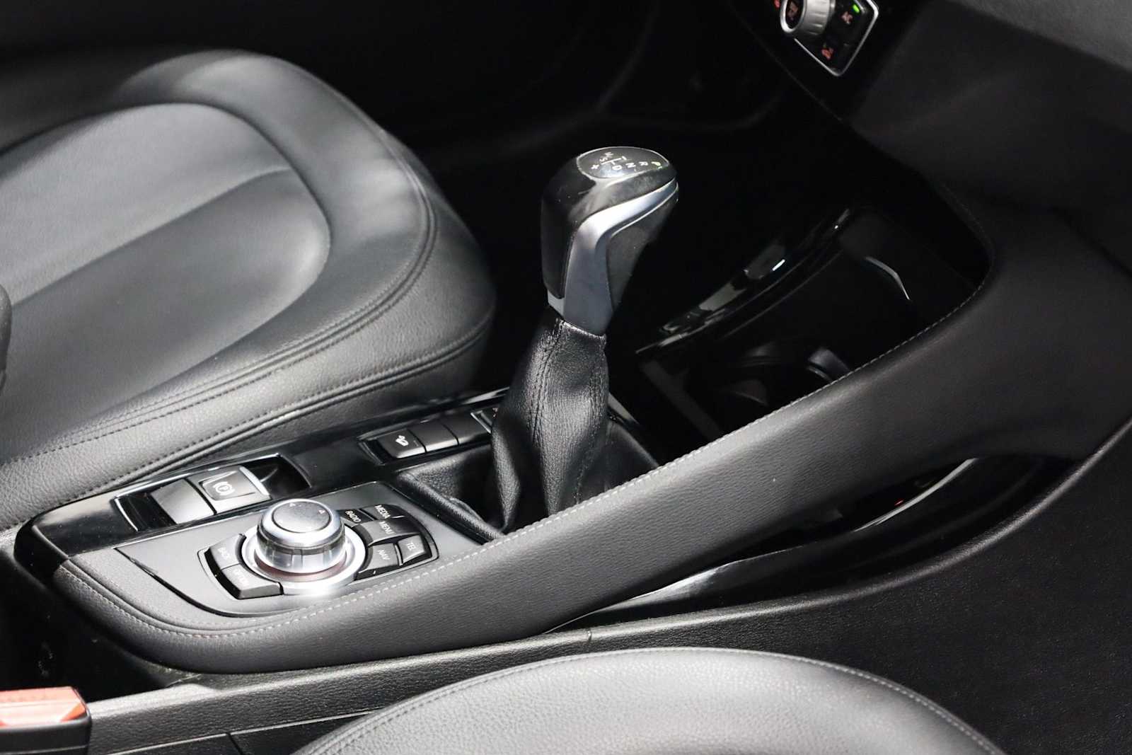 Thumbnail: 2016 BMW X1 - 19