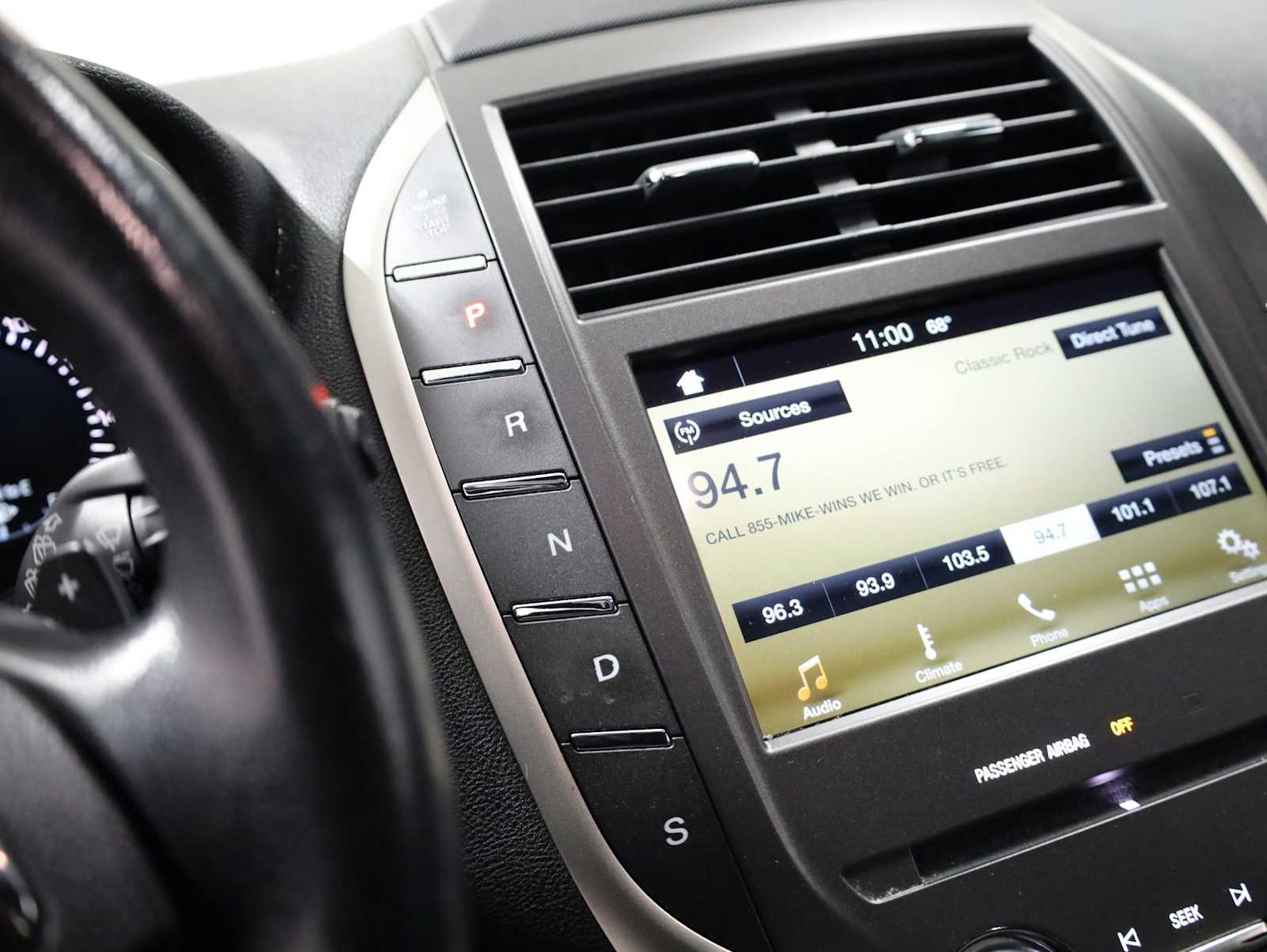Thumbnail: 2016 Lincoln MKC - 26