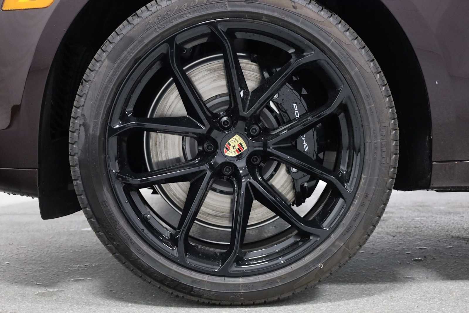 Thumbnail: 2025 Porsche Macan - 40