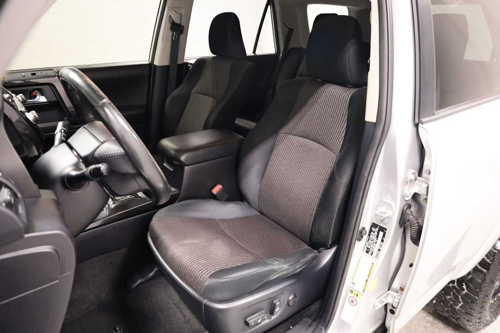 Thumbnail: 2014 Toyota 4Runner - 5