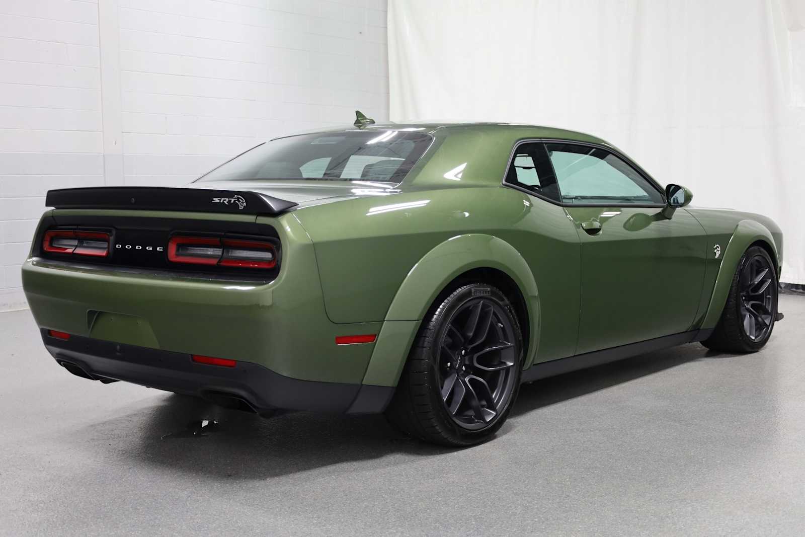 Thumbnail: 2018 Dodge Challenger - 9