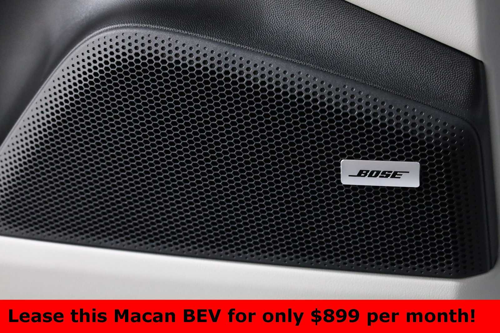 Thumbnail: 2025 Porsche Macan - 17