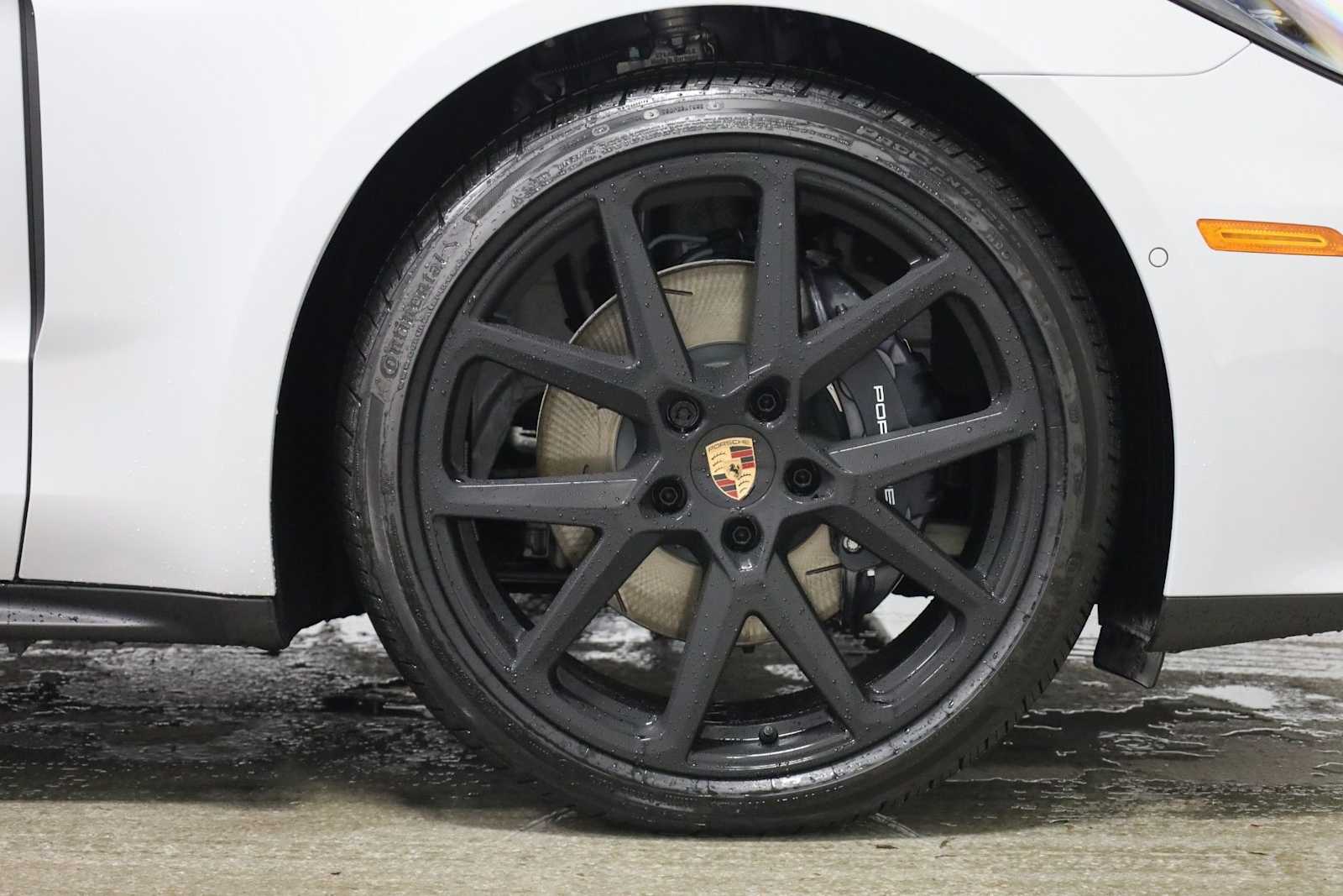 Thumbnail: 2026 Porsche Panamera - 12