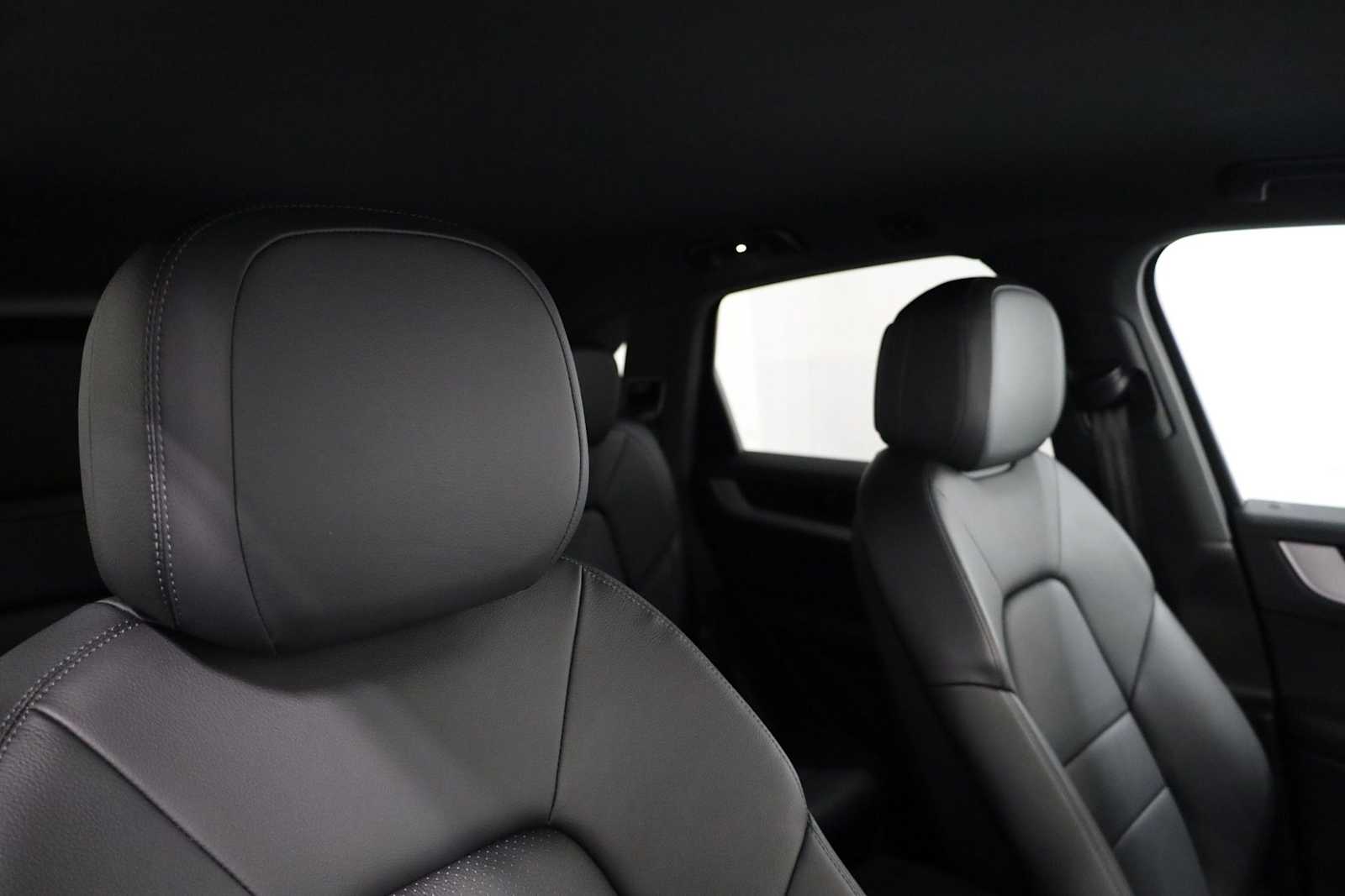 Thumbnail: 2024 Porsche Cayenne - 19