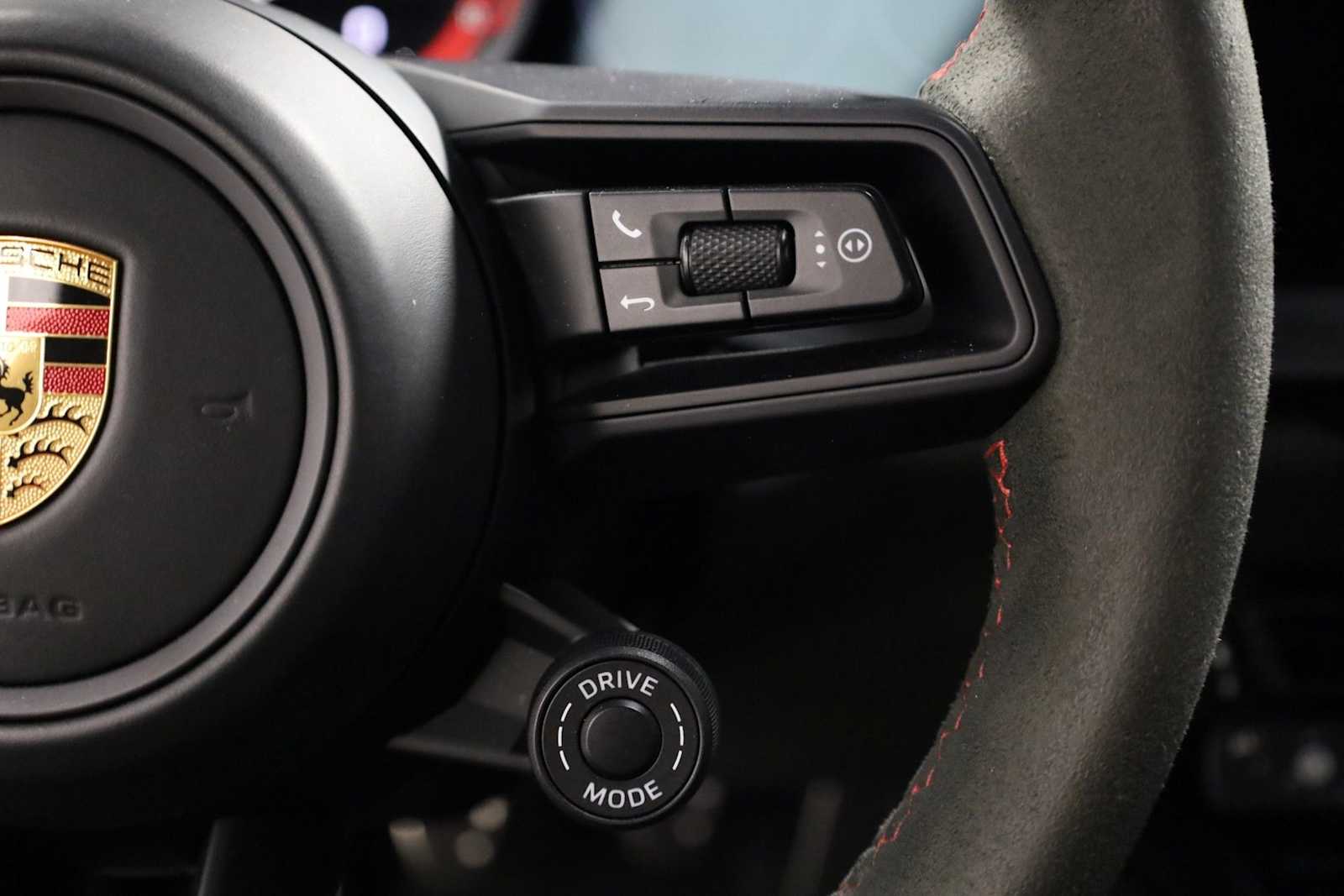 Thumbnail: 2023 Porsche 911 - 26