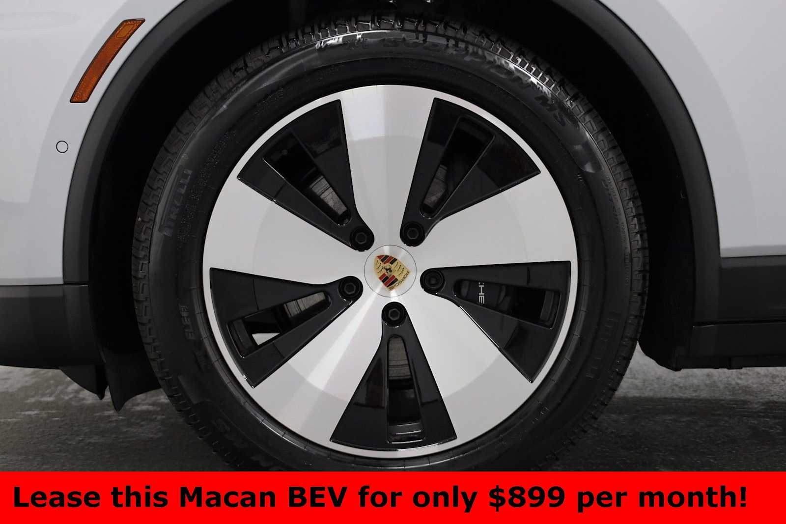 Thumbnail: 2025 Porsche Macan - 41