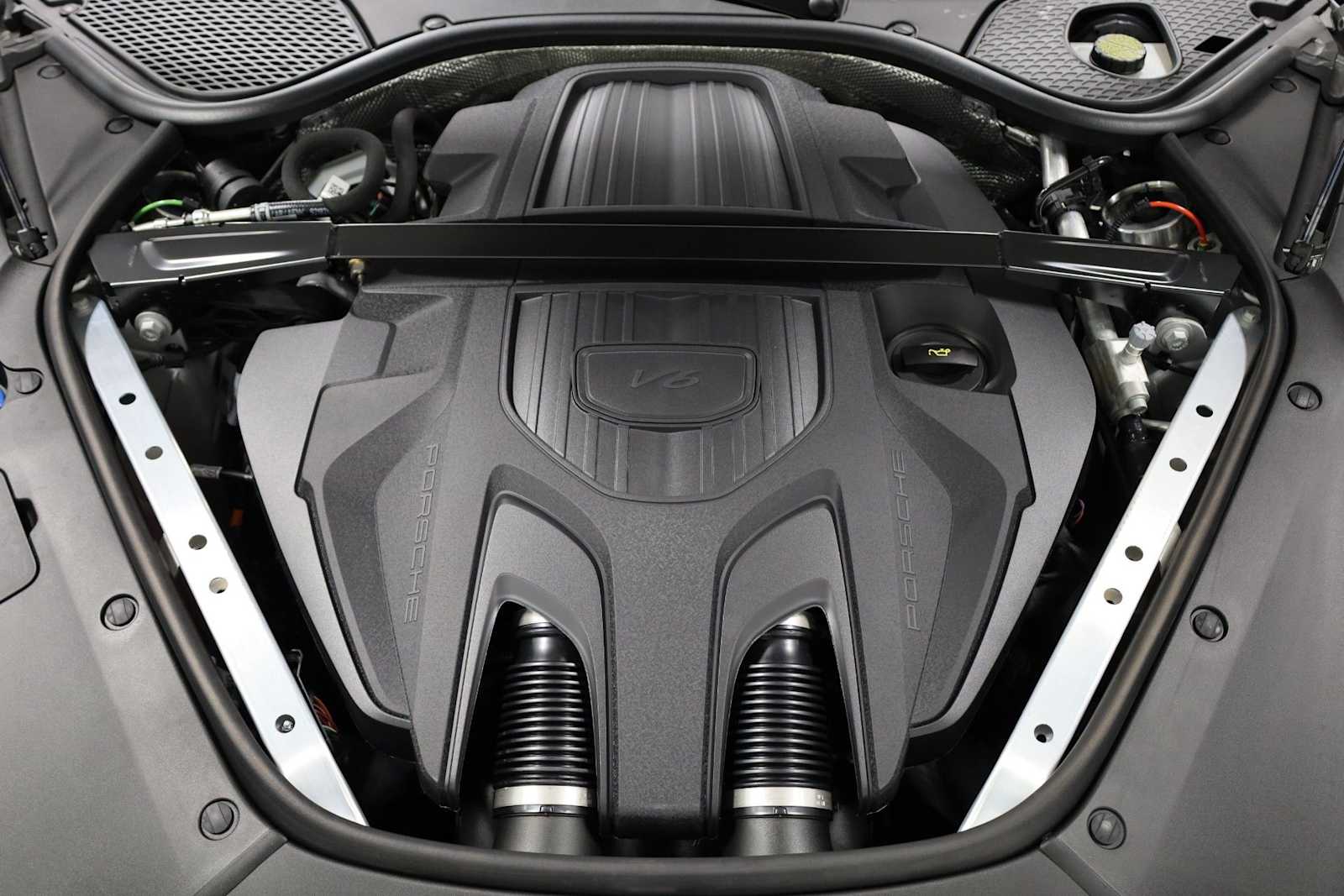 Thumbnail: 2026 Porsche Panamera - 40