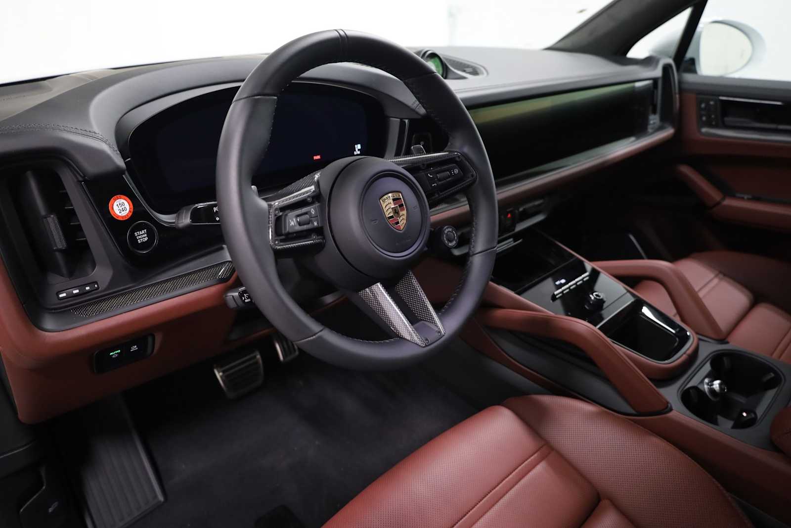 Thumbnail: 2025 Porsche Cayenne - 4
