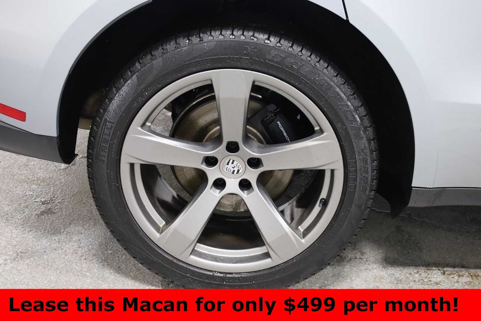 Thumbnail: 2023 Porsche Macan - 38