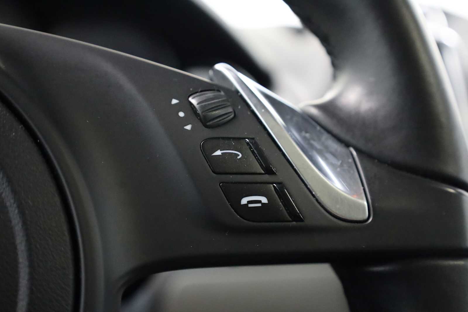 Thumbnail: 2014 Porsche Cayenne - 27