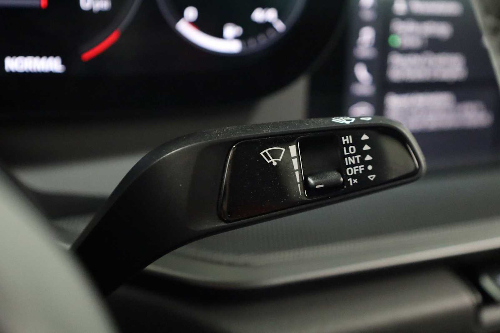 Thumbnail: 2020 Porsche 911 - 26