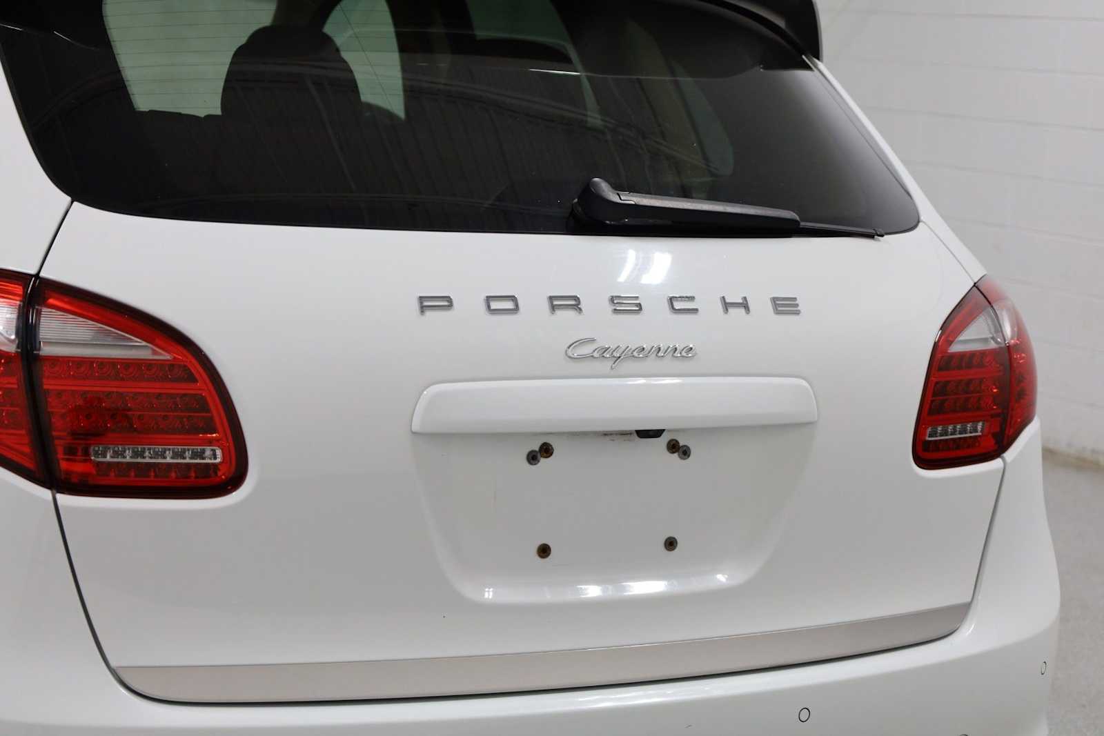 Thumbnail: 2014 Porsche Cayenne - 8