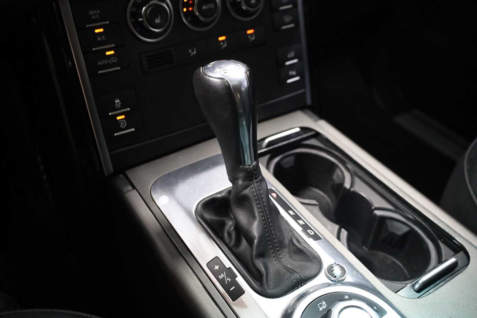 Thumbnail: 2012 Land Rover Range Rover - 27
