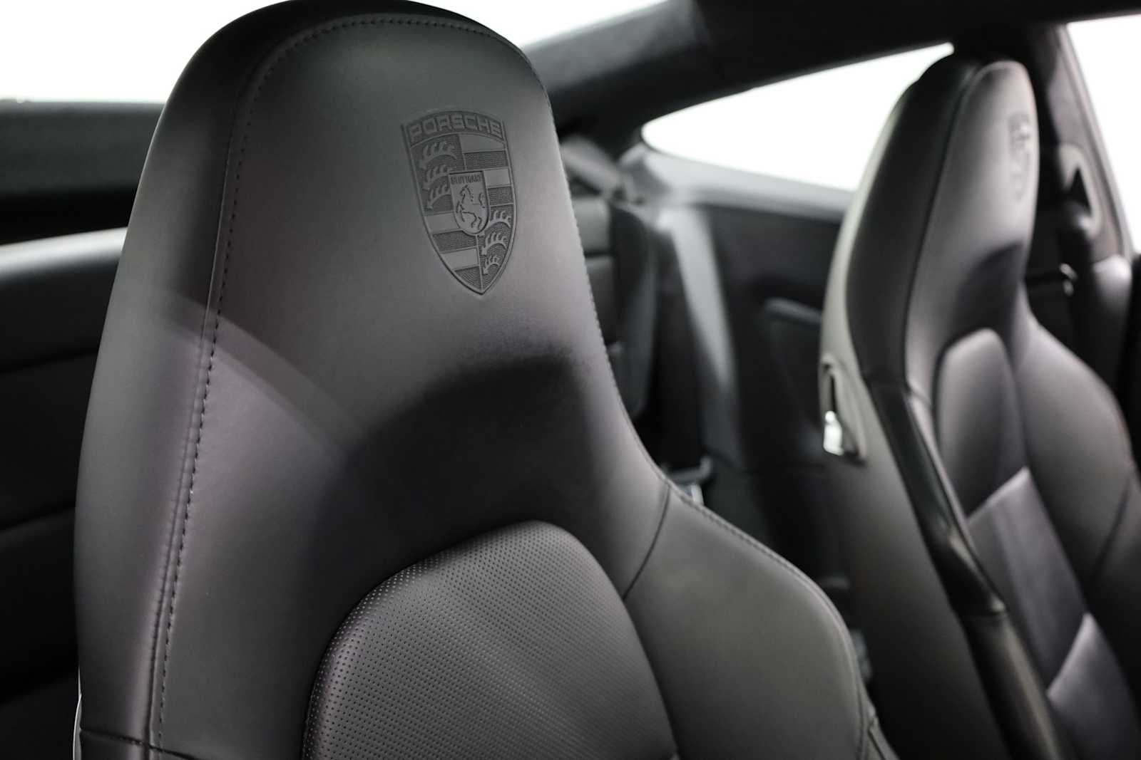 Thumbnail: 2019 Porsche 911 - 23