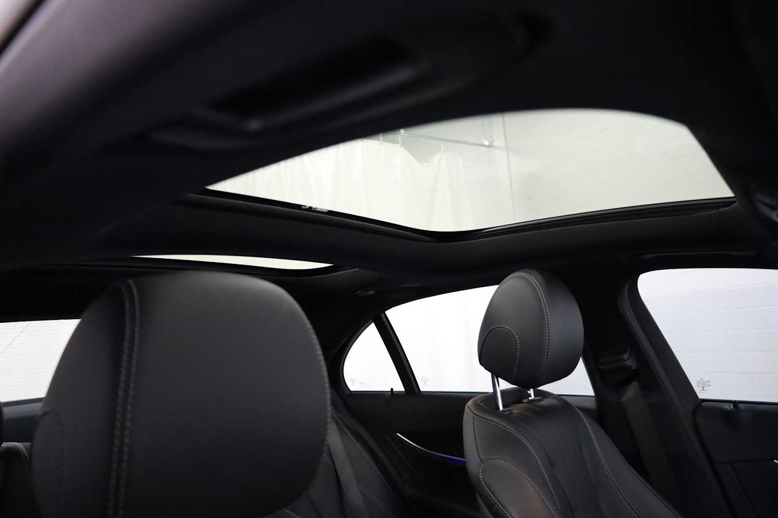 Thumbnail: 2023 Mercedes-Benz E-Class - 14