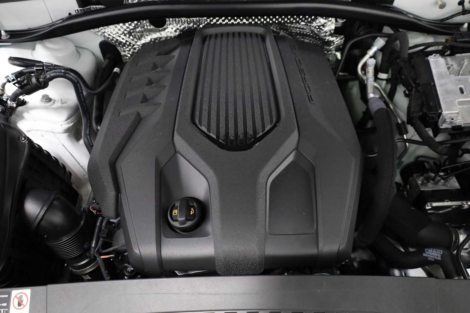 Thumbnail: 2026 Porsche Macan - 41