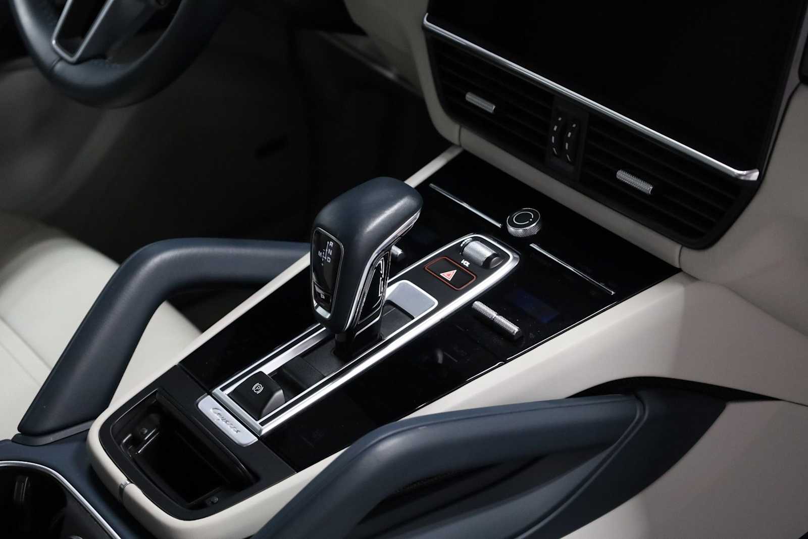 Thumbnail: 2023 Porsche  - 21