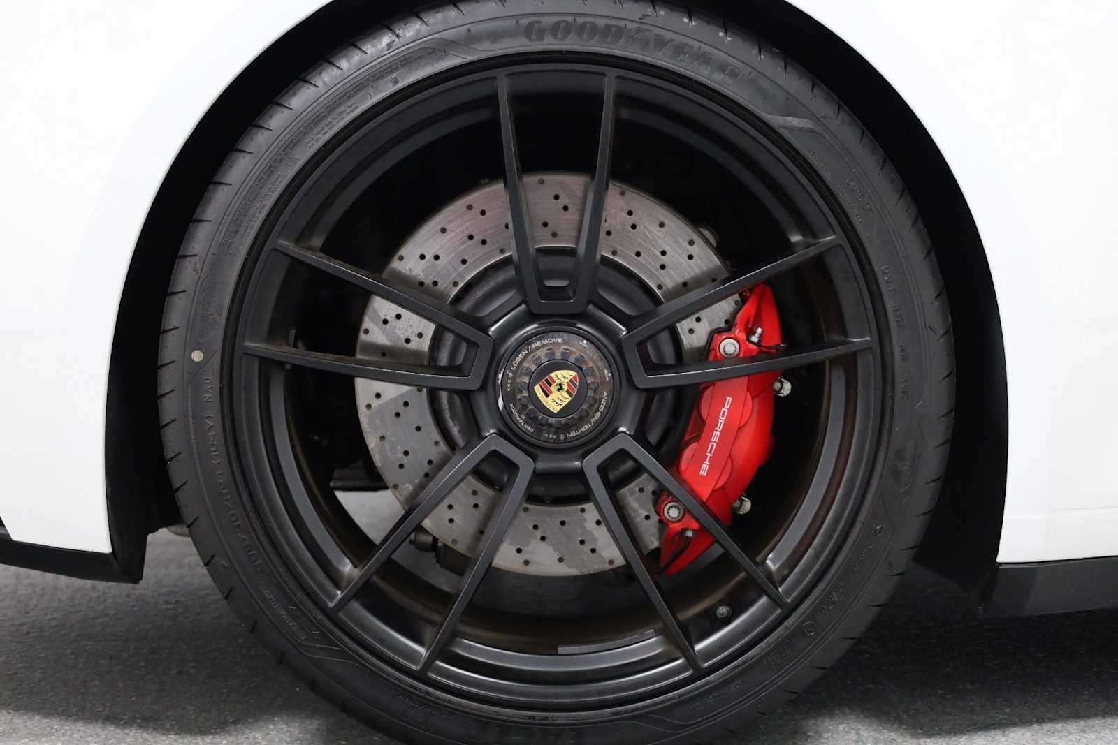 Thumbnail: 2022 Porsche 911 - 36