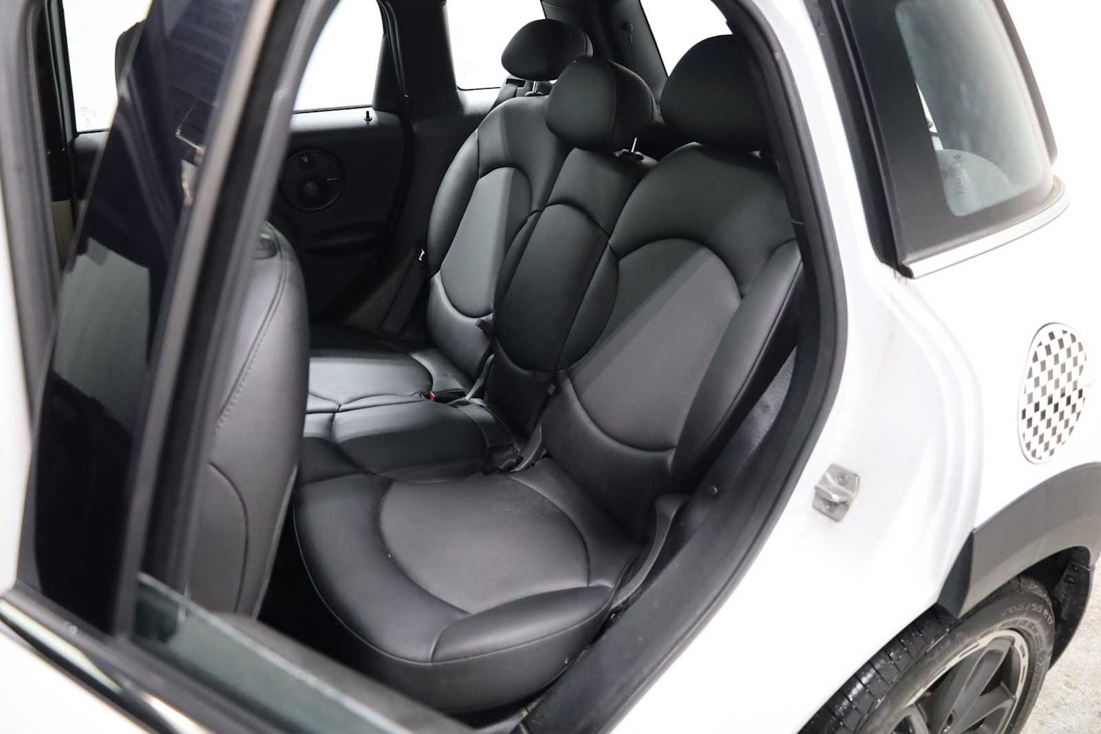 Thumbnail: 2016 MINI Cooper Countryman - 32