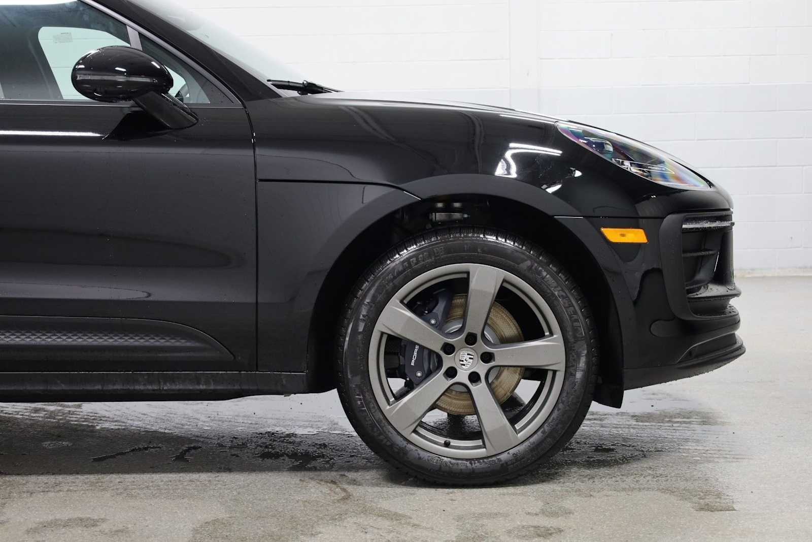 Thumbnail: 2026 Porsche Macan - 11