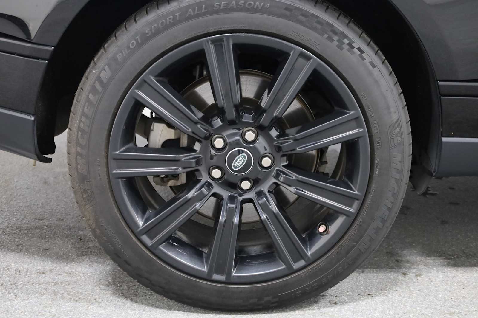 Thumbnail: 2021 Land Rover Range Rover - 35