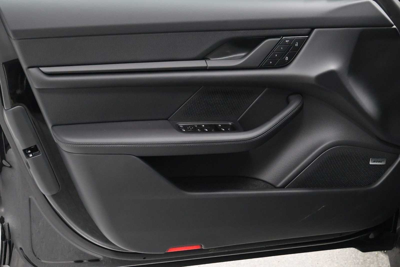 Thumbnail: 2026 Porsche Taycan - 16