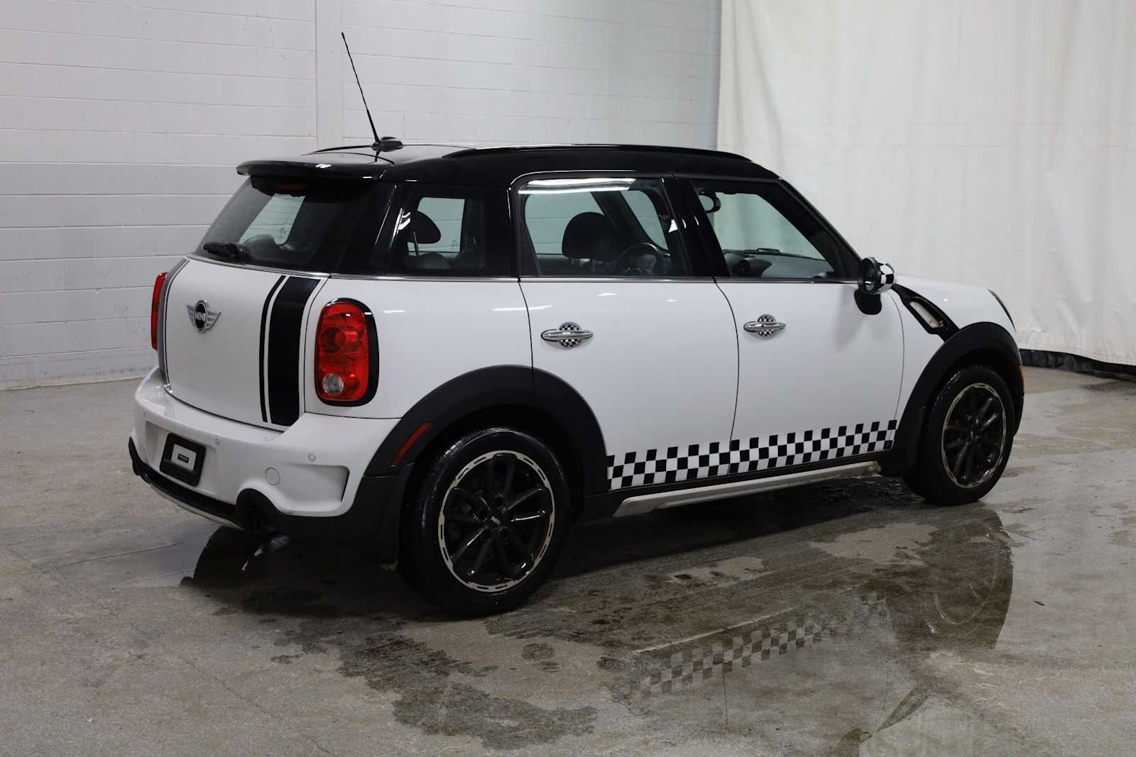 Thumbnail: 2016 MINI Cooper Countryman - 9