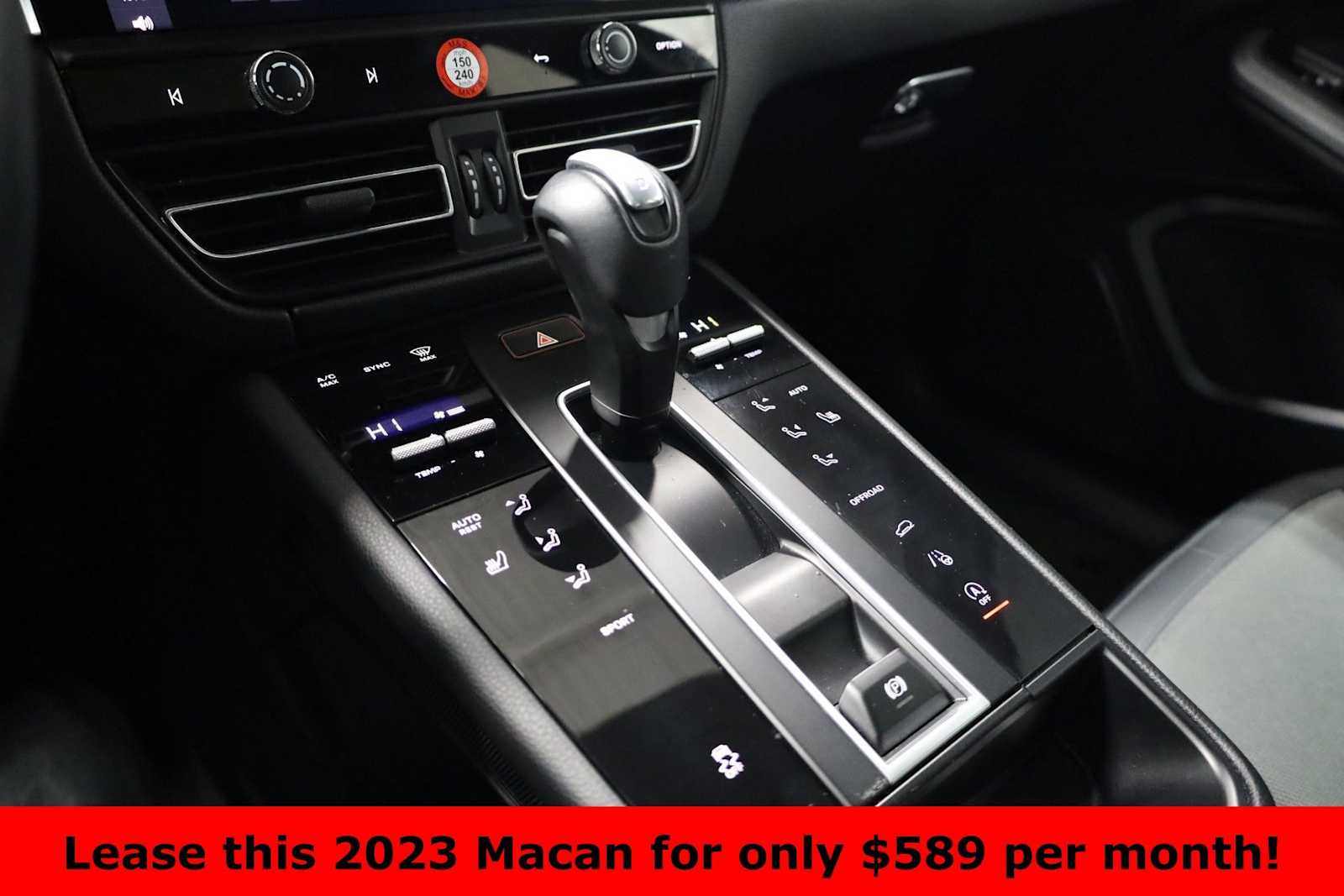 Thumbnail: 2023 Porsche Macan - 30