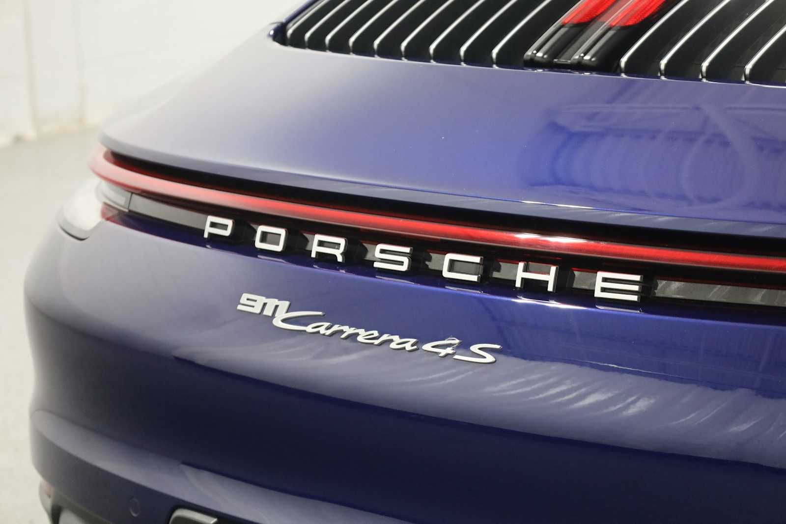 Thumbnail: 2020 Porsche 911 - 8
