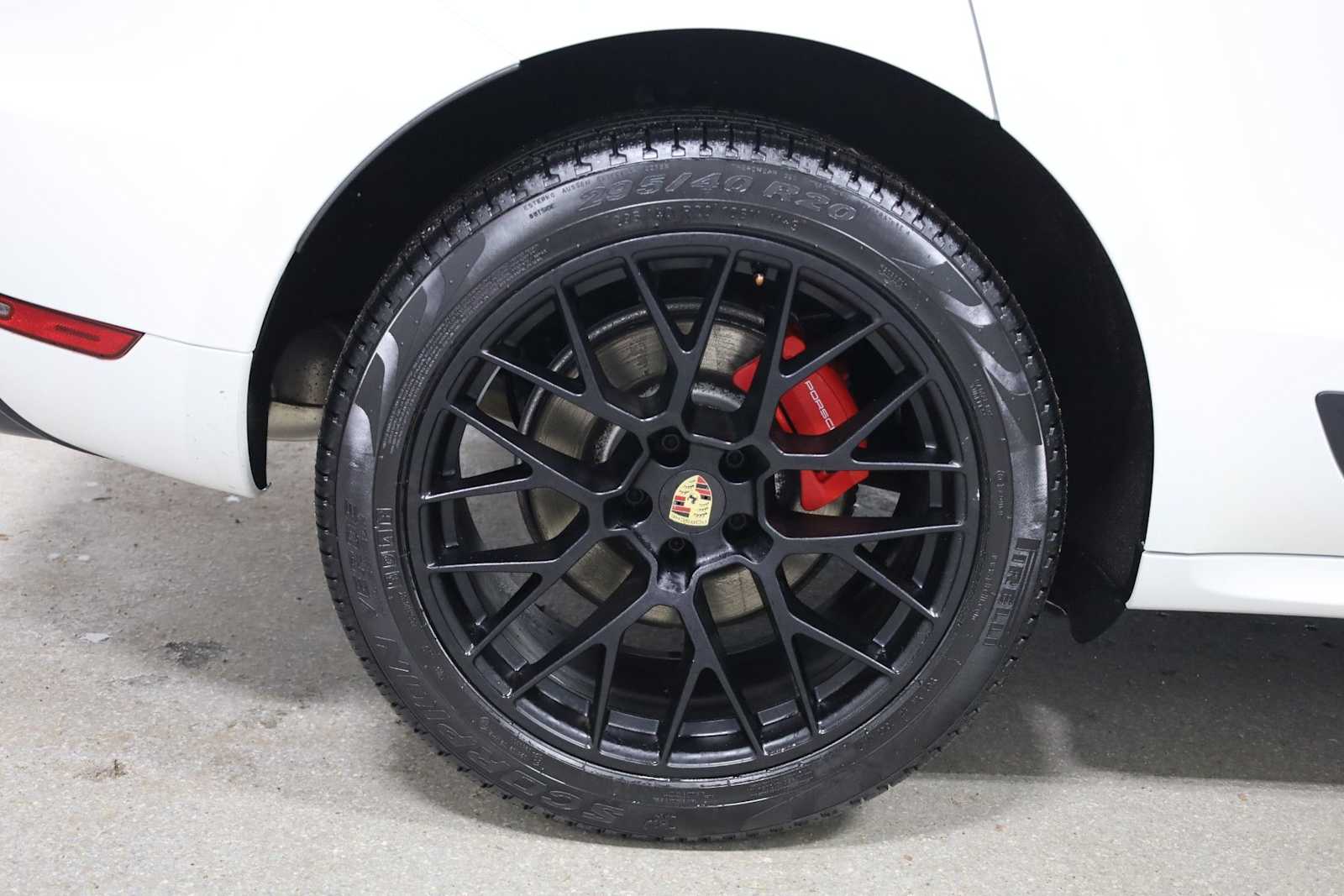 Thumbnail: 2018 Porsche Macan - 38