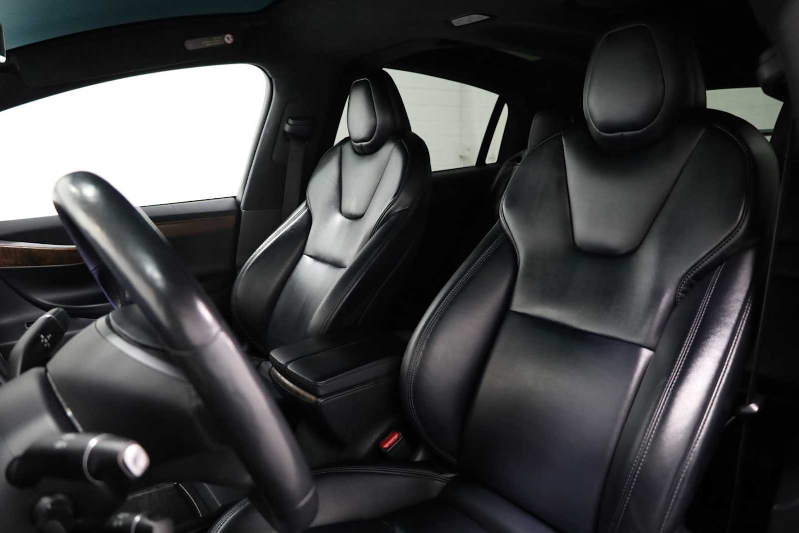 Thumbnail: 2021 Tesla Model X - 5
