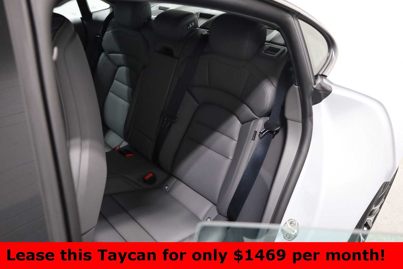 Thumbnail: 2025 Porsche Taycan - 32