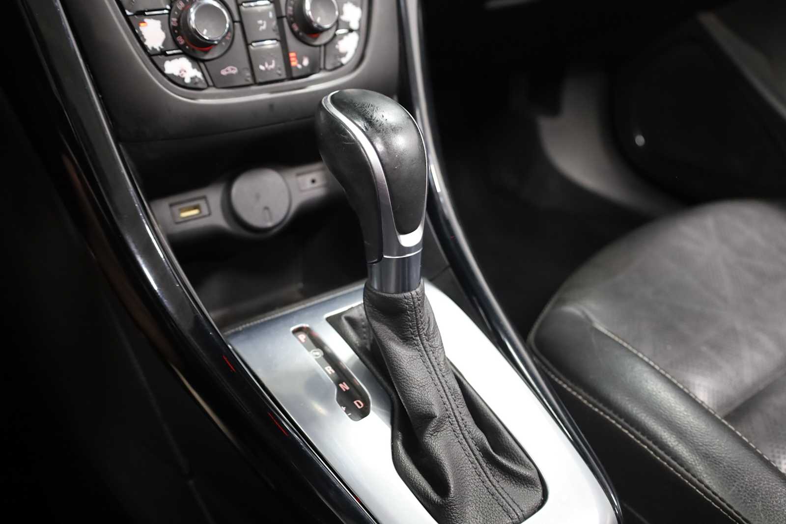 Thumbnail: 2016 Buick Cascada - 25