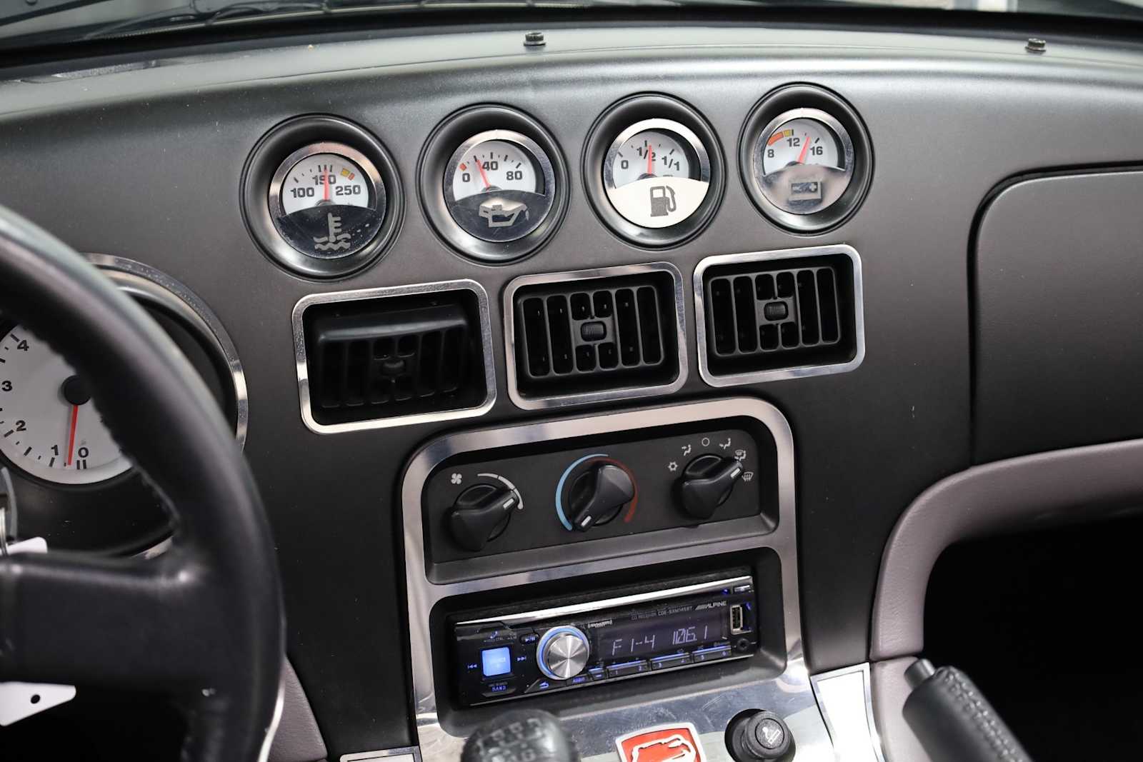 Thumbnail: 1994 Dodge Viper - 26