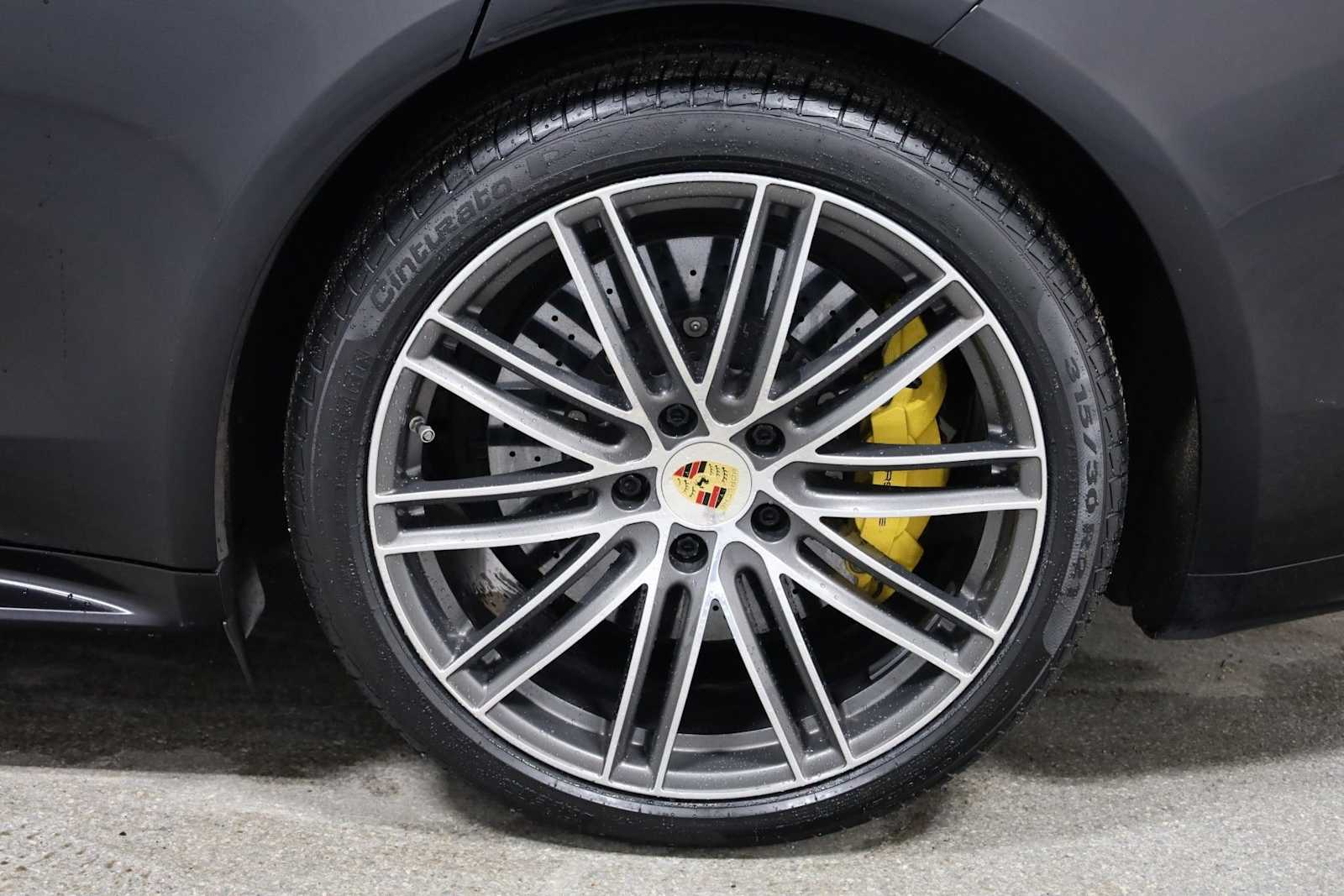 Thumbnail: 2017 Porsche Panamera - 39