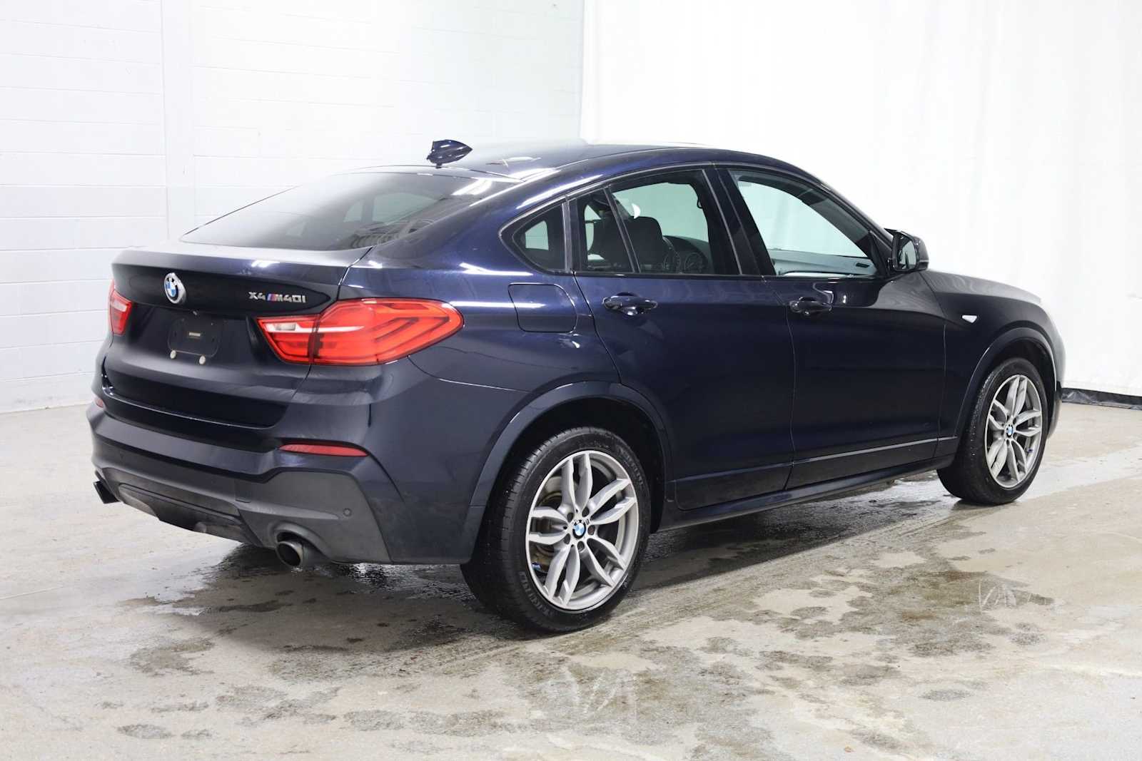 Thumbnail: 2017 BMW X4 - 9