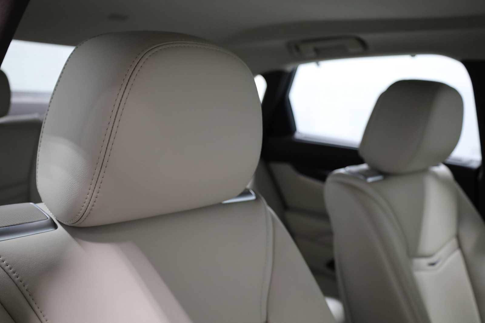 Thumbnail: 2013 Cadillac XTS - 19