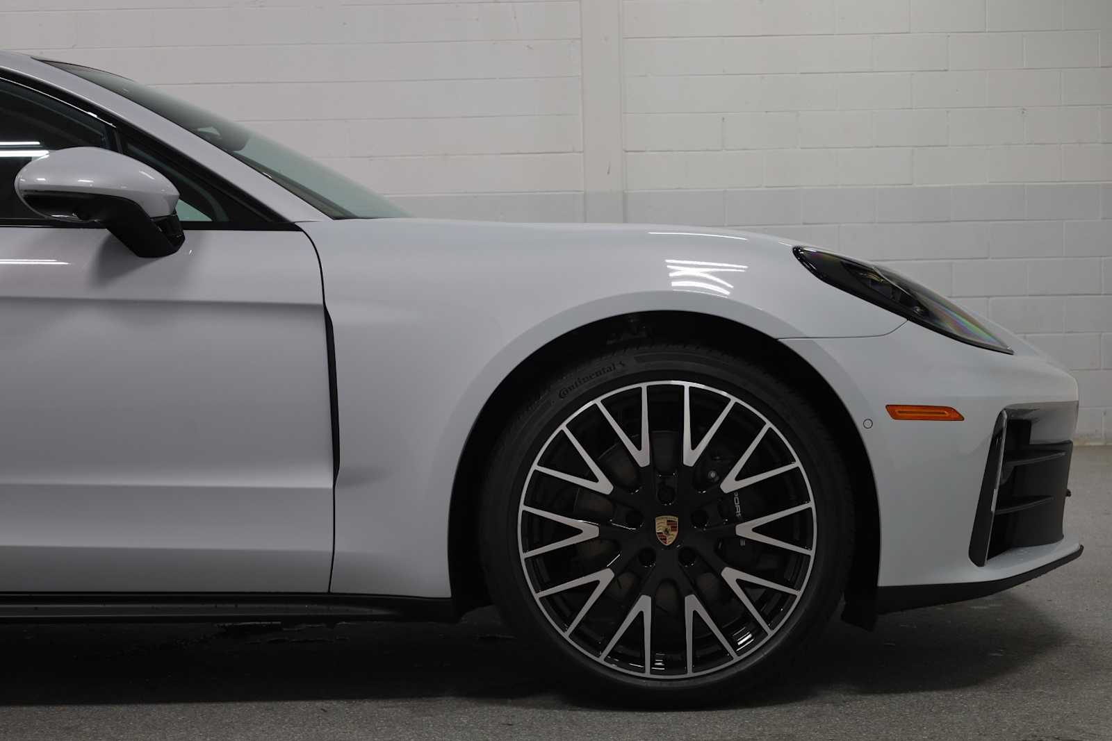 Thumbnail: 2025 Porsche Panamera - 11
