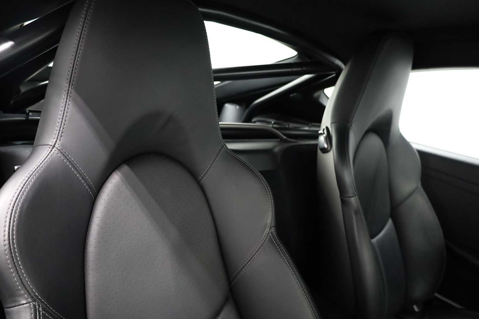 Thumbnail: 2012 Porsche Cayman - 19