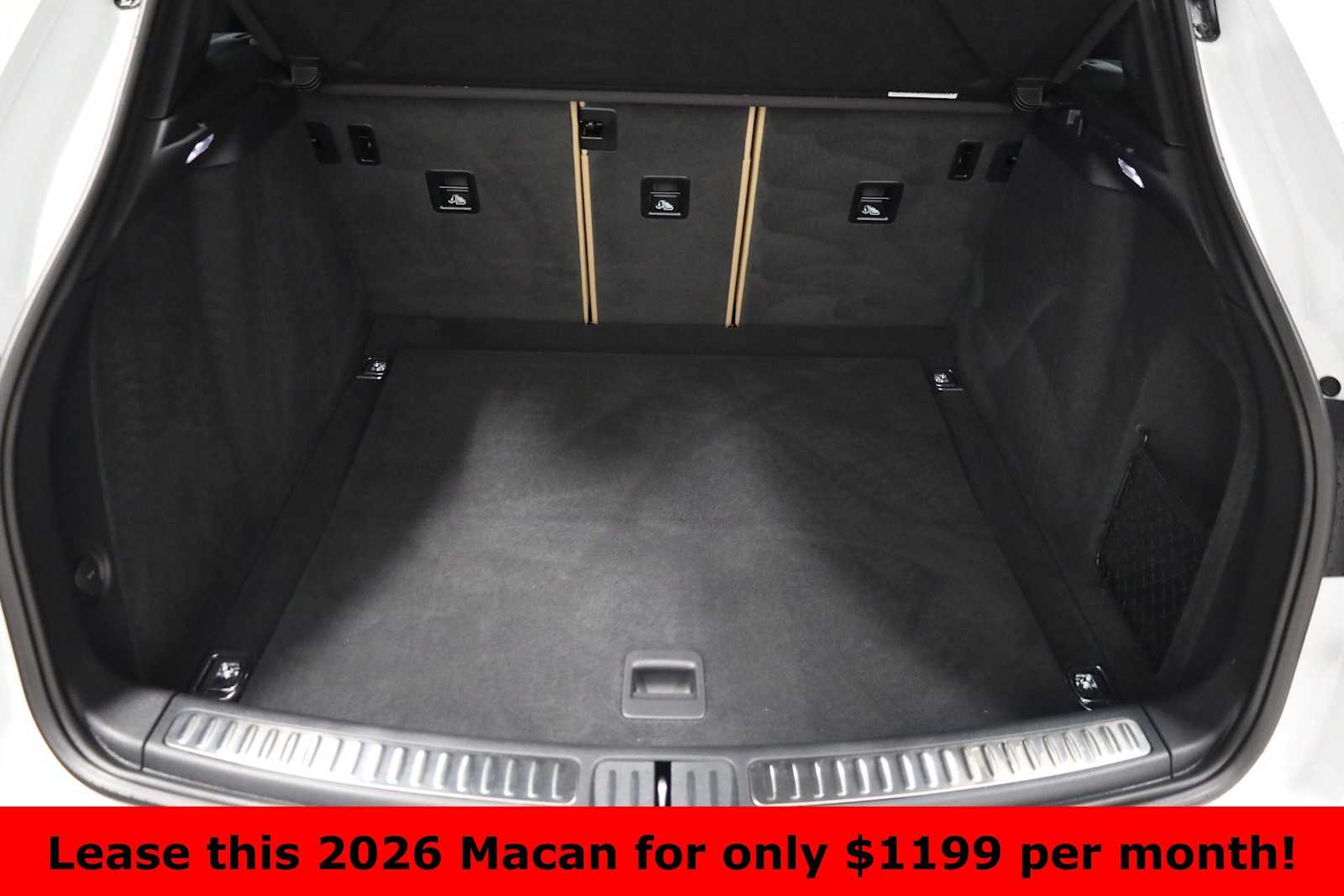 Thumbnail: 2026 Porsche Macan - 41