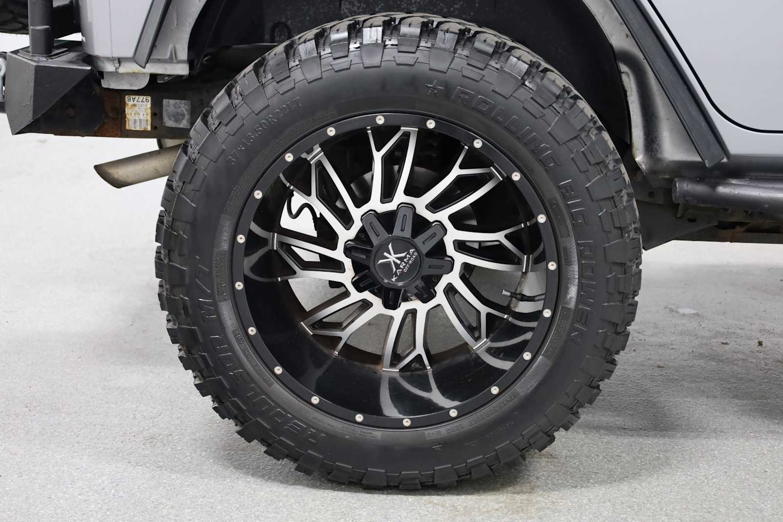 Thumbnail: 2017 Jeep Wrangler - 32