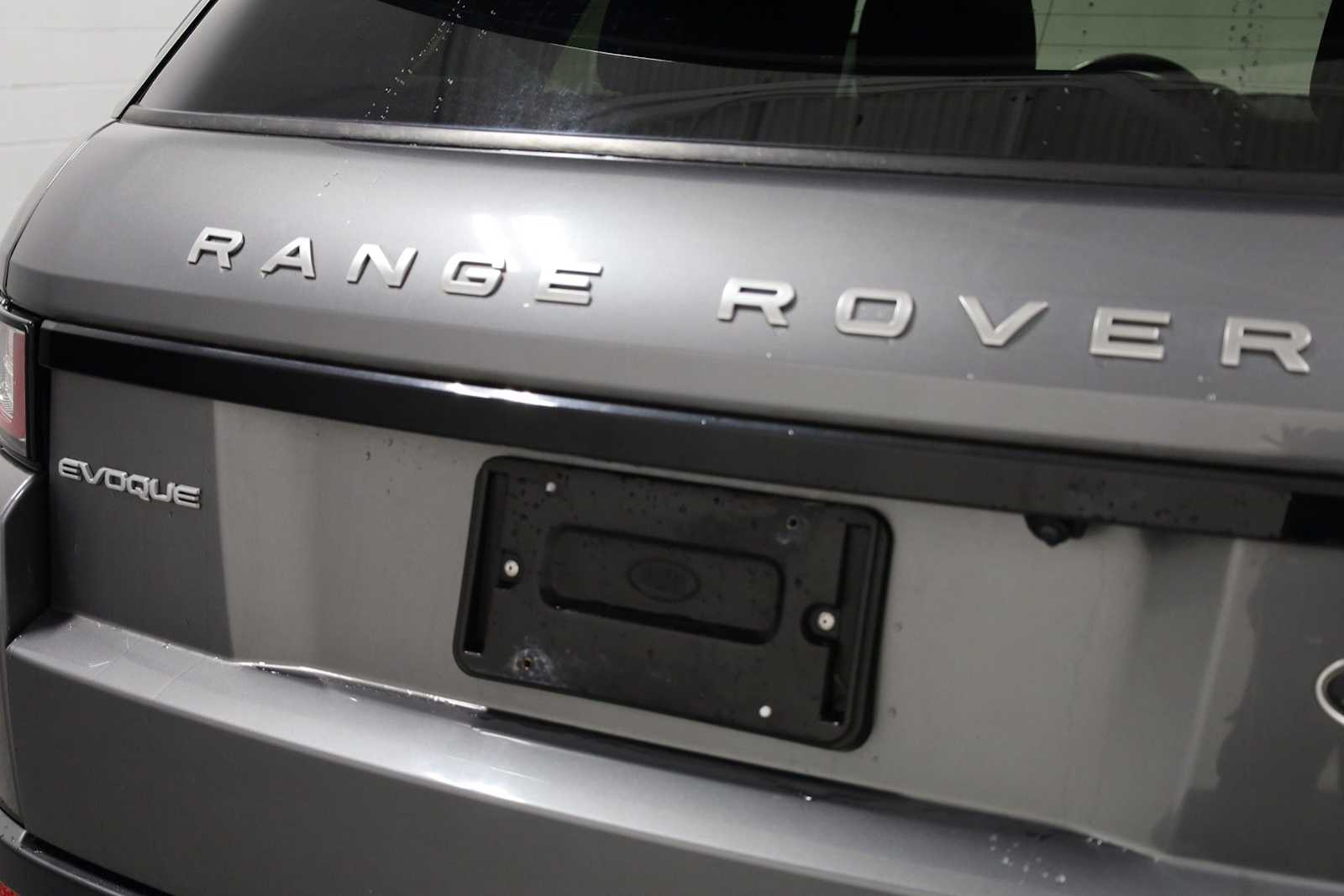 Thumbnail: 2017 Land Rover Range Rover Evoque - 8